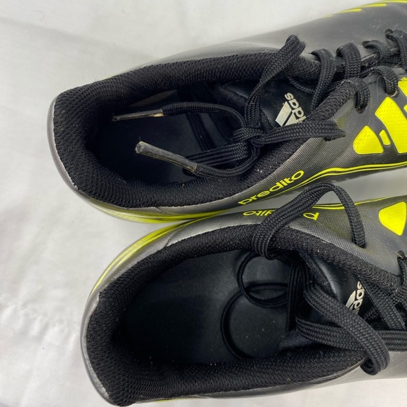 EUC**ADIDAS**Predator**Cleats US 4 - Picture 4 of 5